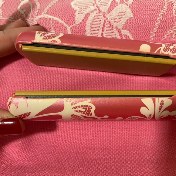 Chi AIR Breast Cancer Awareness - Picture 4 of 6